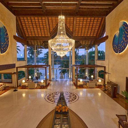 The Leela Ashtamudi, A Raviz Hotel Kollam Kültér fotó Lobby