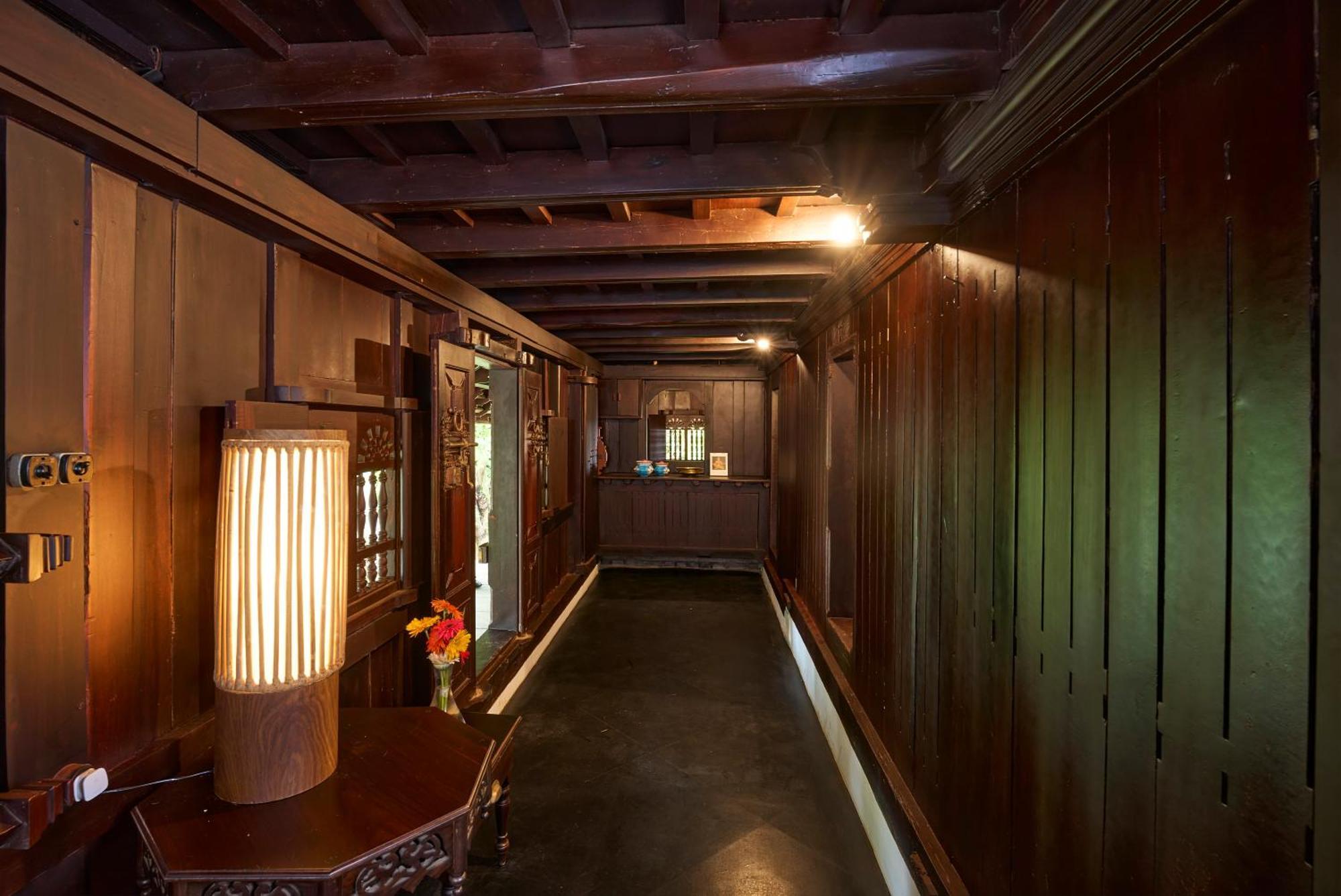 The Leela Ashtamudi, A Raviz Hotel Kollam Kültér fotó Interior of the house