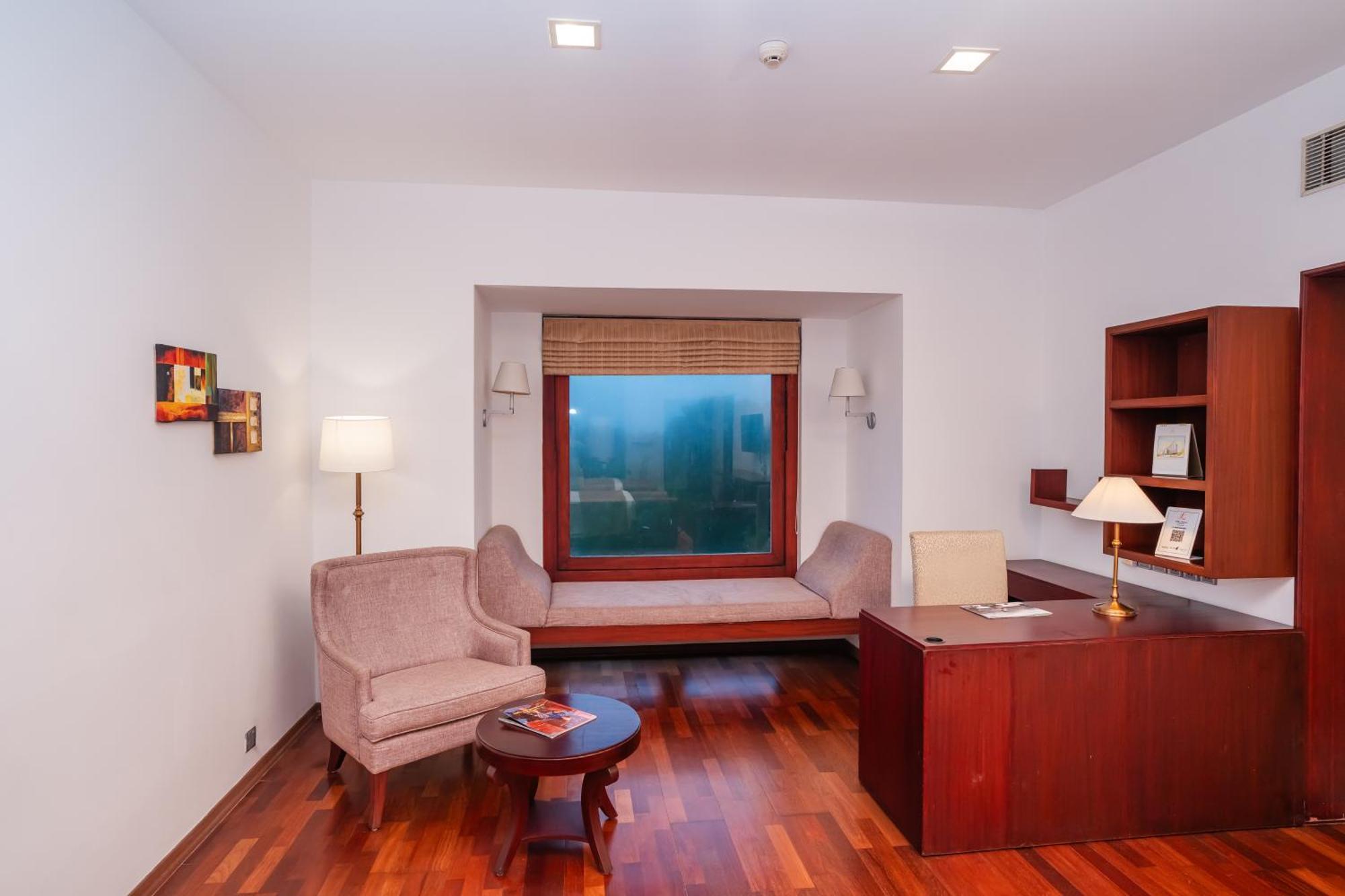 The Leela Ashtamudi, A Raviz Hotel Kollam Kültér fotó Office of the Prime Minister